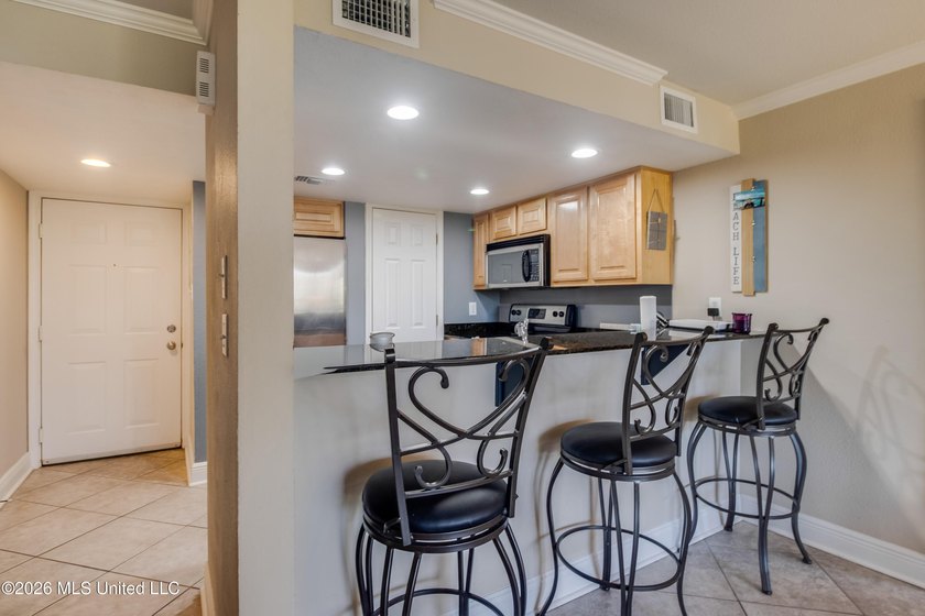 Beautiful condo in the heart of Biloxi just a short walk to the - photo 11