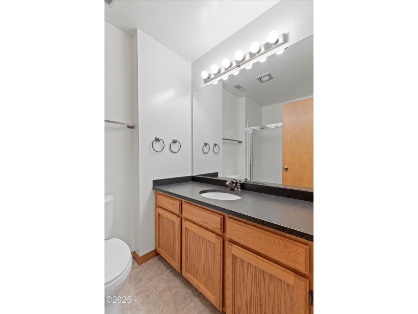 Experience the ultimate OCEANFRONT NW Lincoln City coastal - photo 21