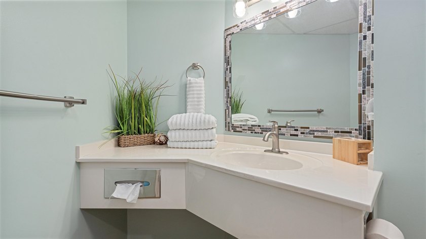 Fully furnished 1 bedroom condo that has been exceptionally well - photo 27