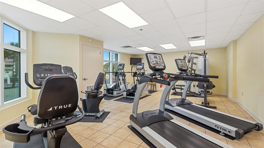 Fully furnished 1 bedroom condo that has been exceptionally well - photo 36