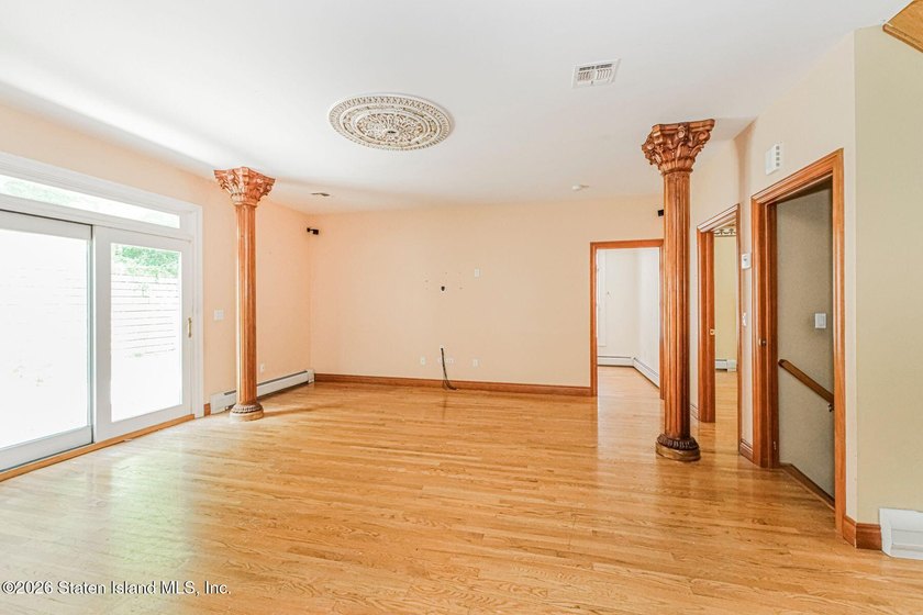 WELCOME TO 1841 RICHMOND RD LUXURY LIVING IN EXQUISITE LOWER - photo 38
