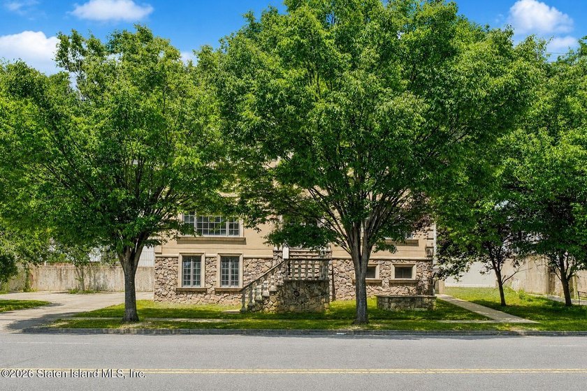 WELCOME TO 1841 RICHMOND RD LUXURY LIVING IN EXQUISITE LOWER - photo 42