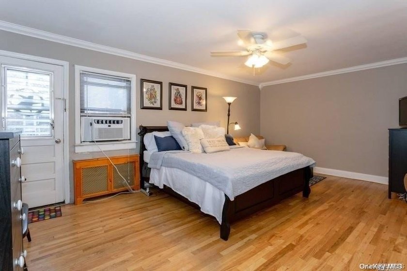 Spacious Open Floor Plan Two Bed Two Full Bath Unit. Enter This - photo 13
