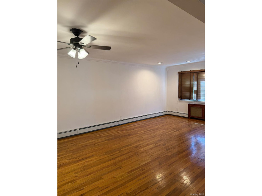 Spacious Open Floor Plan Two Bed Two Full Bath Unit. Enter This - photo 20