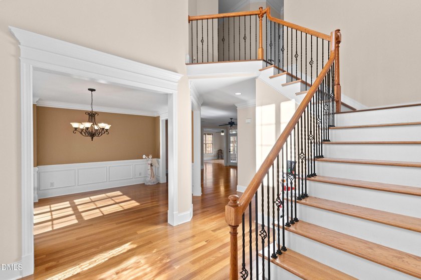 WATERFRONT LIVING AT ITS FINEST!$10,000. Paid toward buyers - photo 9