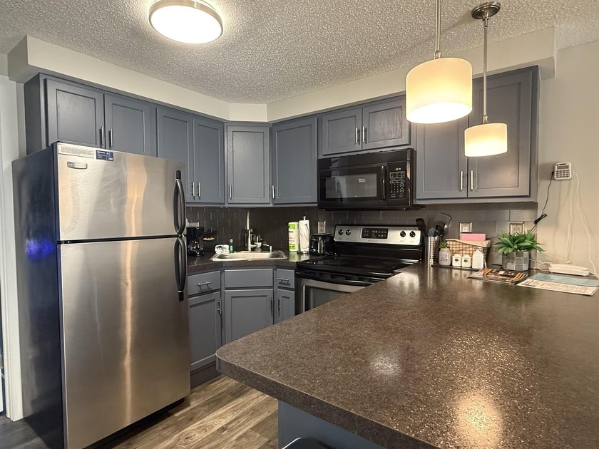 Welcome to this beautifully updated Wisconsin Dells condo - photo 13