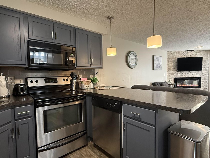 Welcome to this beautifully updated Wisconsin Dells condo - photo 14
