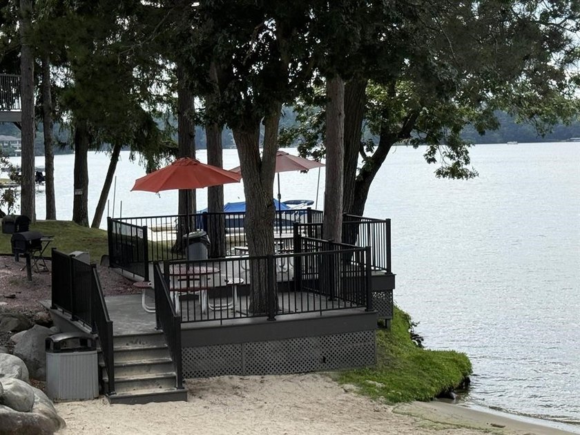 Welcome to this beautifully updated Wisconsin Dells condo - photo 33