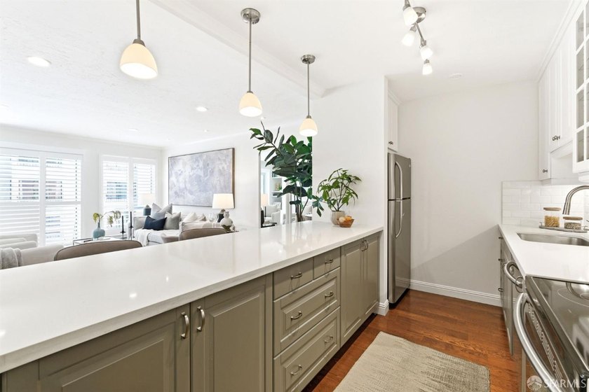 This beautiful 1-bedroom, 1-bathroom condo checks all the boxes! - photo 4