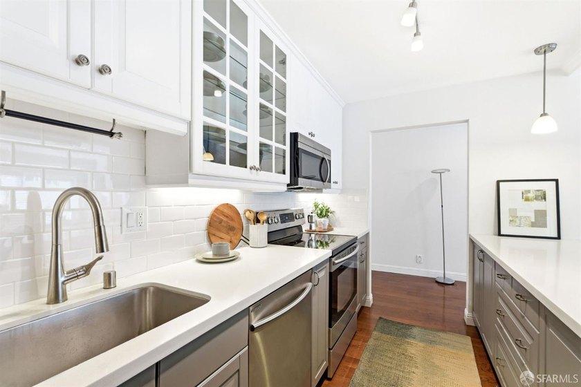 This beautiful 1-bedroom, 1-bathroom condo checks all the boxes! - photo 5