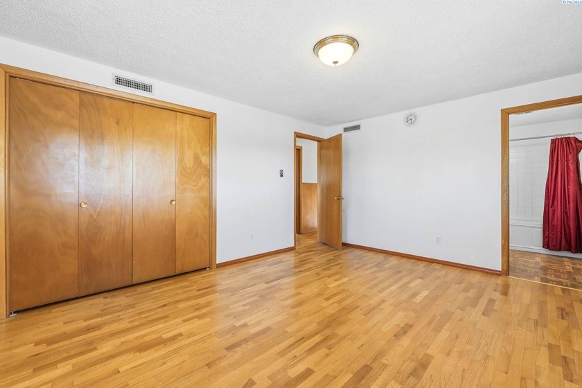 MLS# 293334 This well-located 4-bedroom home offers convenience - photo 24