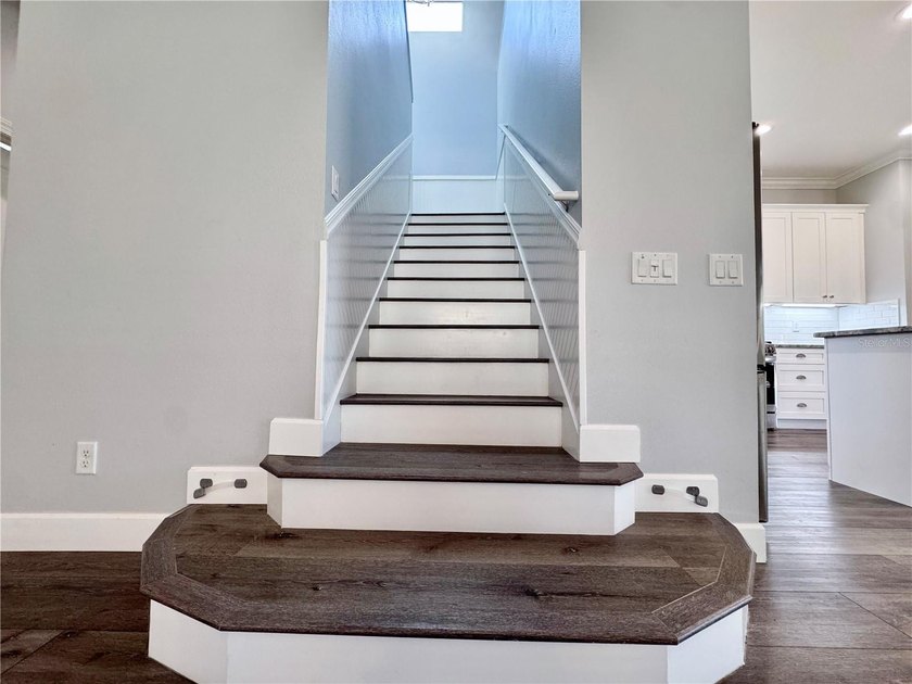 Short Sale. This beautifully updated 4-bedroom, 4.5-bath home in - photo 31
