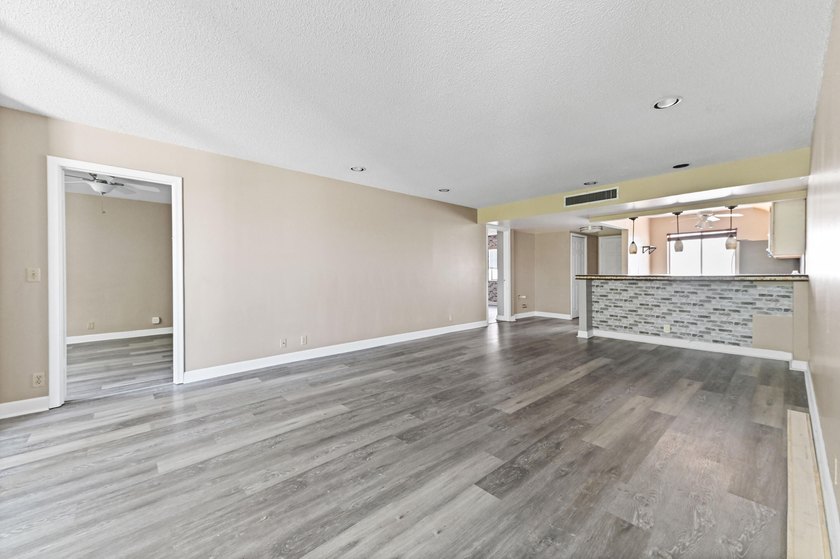 This beautiful condo presents an incredible opportunity for a - photo 9