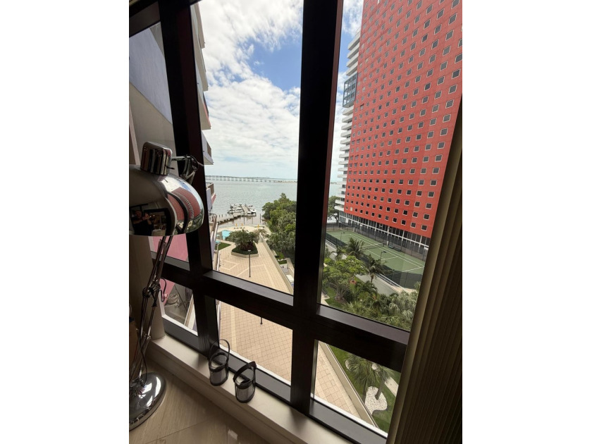 Rare waterfront luxury residence at Brickell in the iconic Villa - photo 14