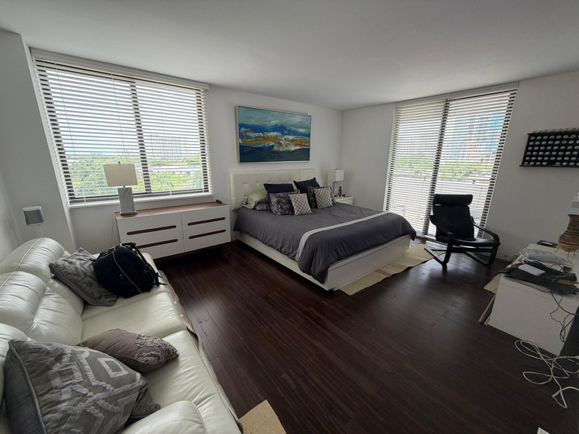 Rare waterfront luxury residence at Brickell in the iconic Villa - photo 16