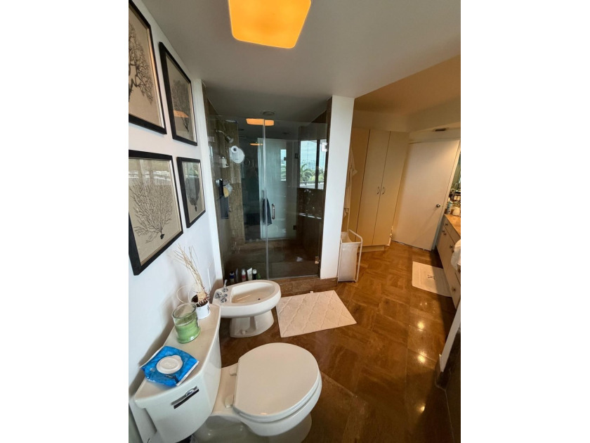 Rare waterfront luxury residence at Brickell in the iconic Villa - photo 19