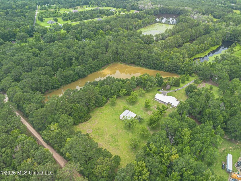 Enjoy peaceful country living with the confidence of major - photo 25