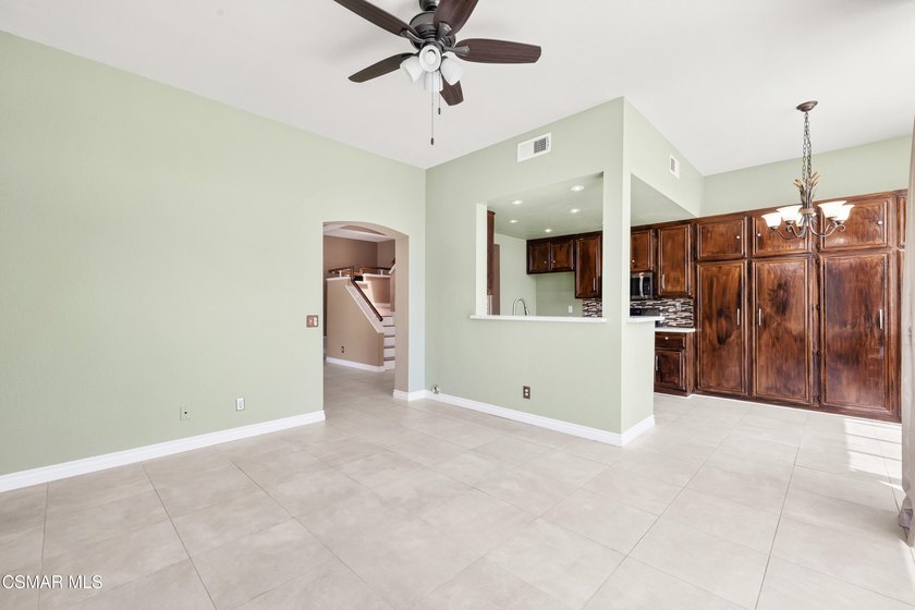 Enjoy resort-style living in this beautifully maintained - photo 11