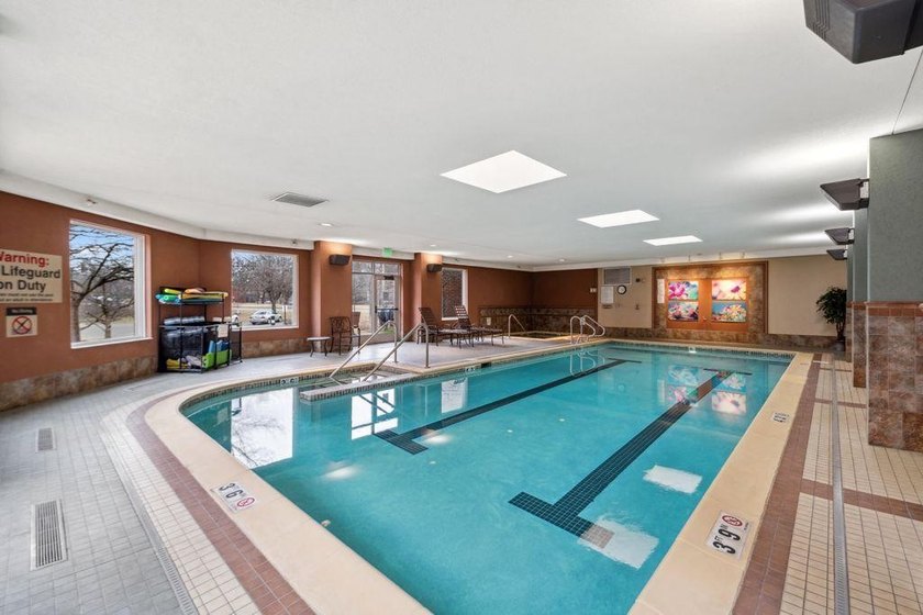 Welcome to Creekside in Edina, where upscale, maintenance-free - photo 25