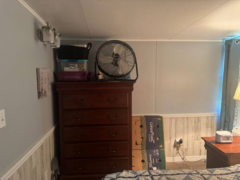 PARADISE AT YOUR FINGERTIPS! This AFFORDABLE home is in the LOW - photo 12