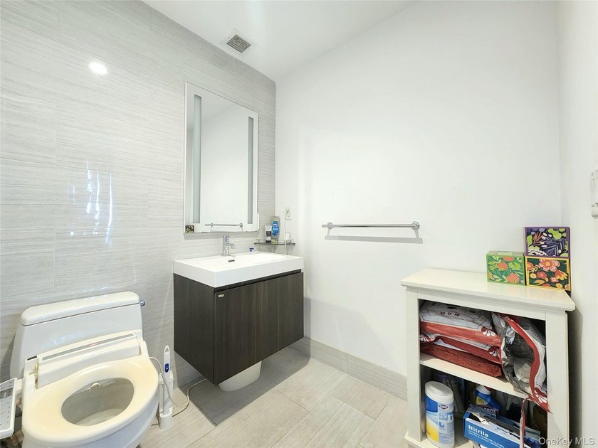 Welcome to Unit 16J at Skyview's Grand One Tower! This rare - photo 17