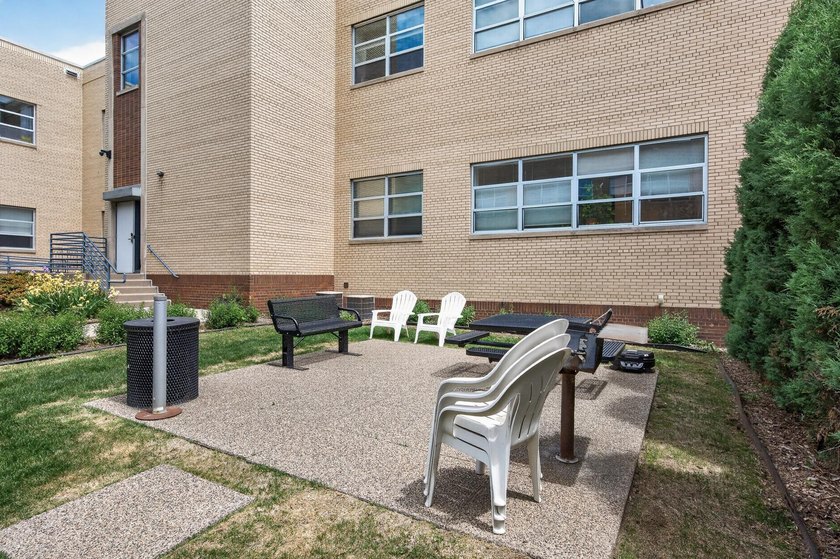 Welcome to charming 111 E Franklin Ave #109 only available due - photo 22