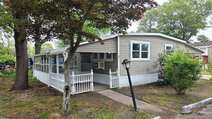 Fully renovated with bright spaces, this home truly is move-in - photo 13