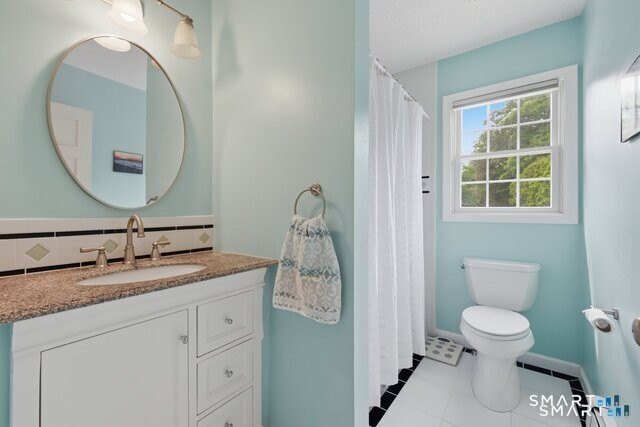 Welcome to Nursery Acres, one of the shoreline's most desirable - photo 16