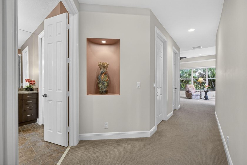 Great home, built in 2006, located in the most sought-after - photo 21