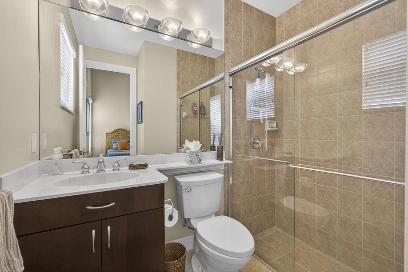 Great home, built in 2006, located in the most sought-after - photo 37