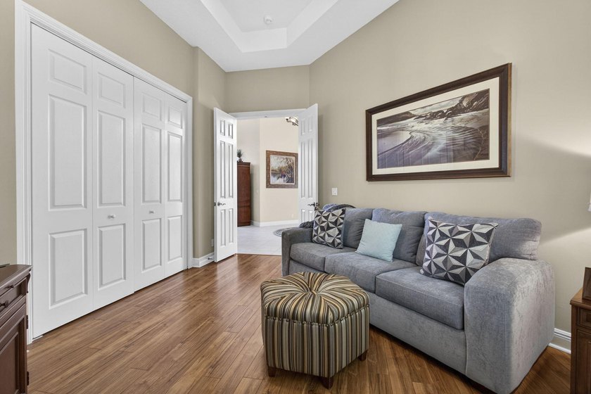 Great home, built in 2006, located in the most sought-after - photo 39