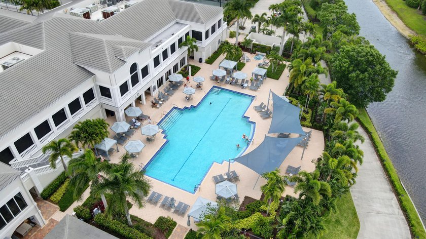 Great home, built in 2006, located in the most sought-after - photo 50