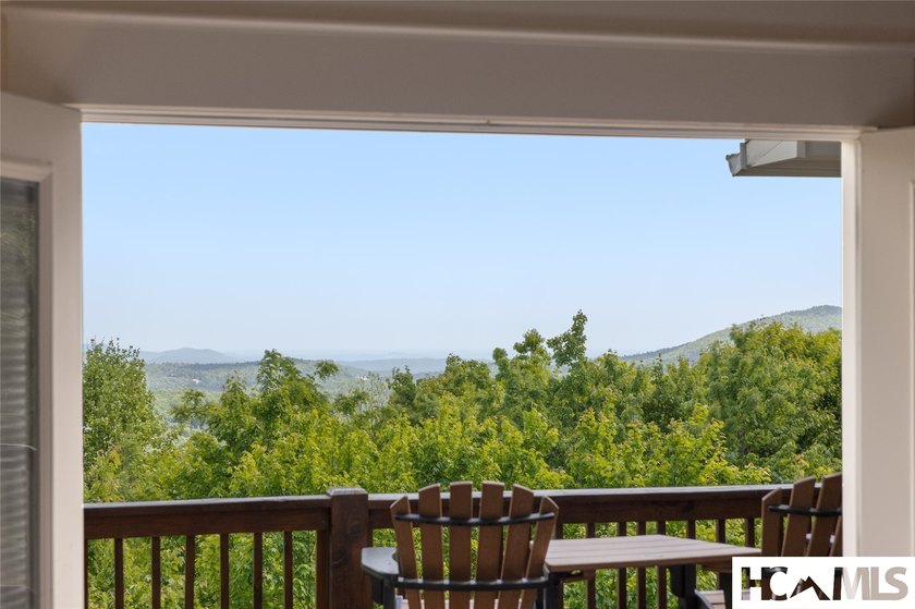 Perched high in Holly Forest, this striking sky-blue mountain - photo 40