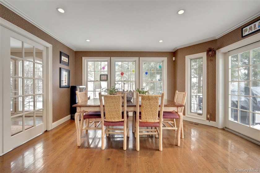 Welcome to this breathtaking and masterfully renovated home - photo 14
