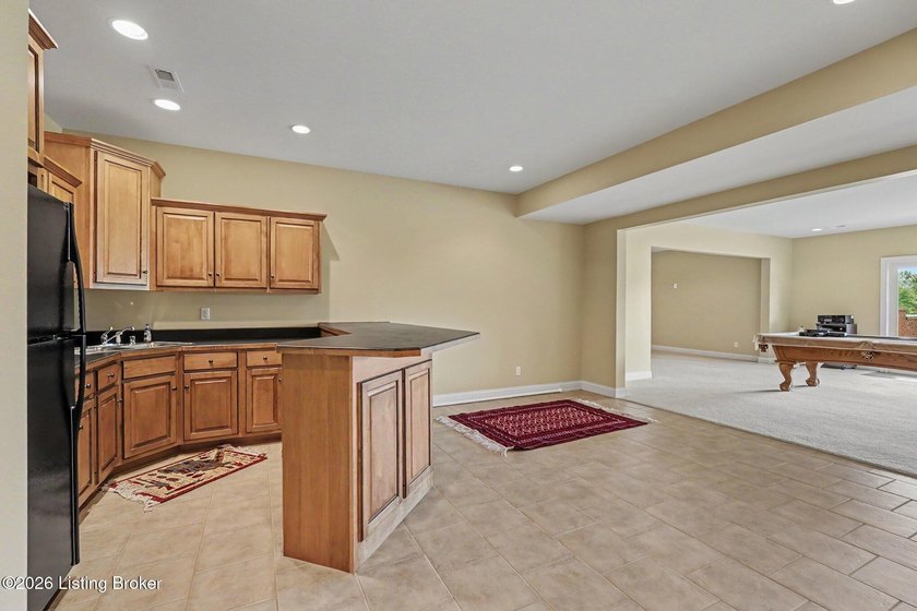 Over 5300 Sq. Ft Deville Custom 2 Story Home*One Owner*5 - photo 19