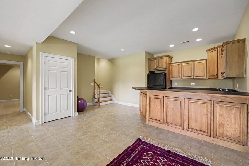 Over 5300 Sq. Ft Deville Custom 2 Story Home*One Owner*5 - photo 20