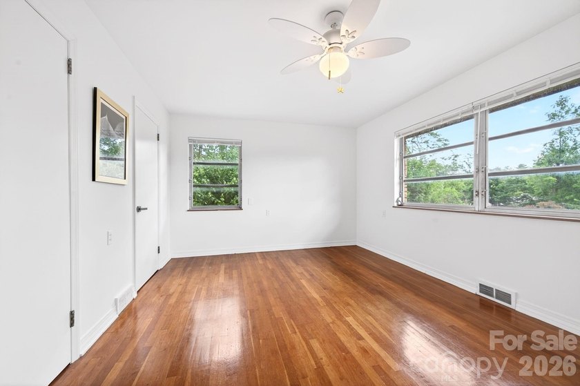 Mid-Century Modern enthusiasts, here is your chance to own an - photo 23