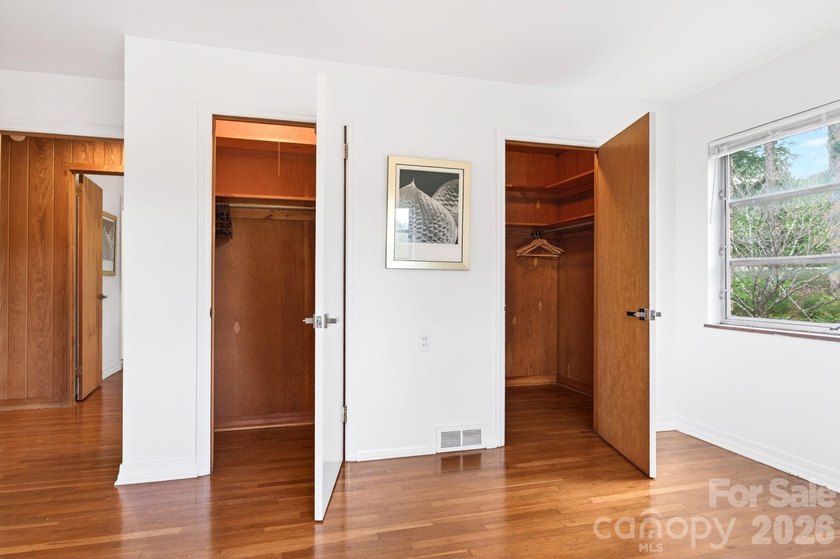 Mid-Century Modern enthusiasts, here is your chance to own an - photo 24