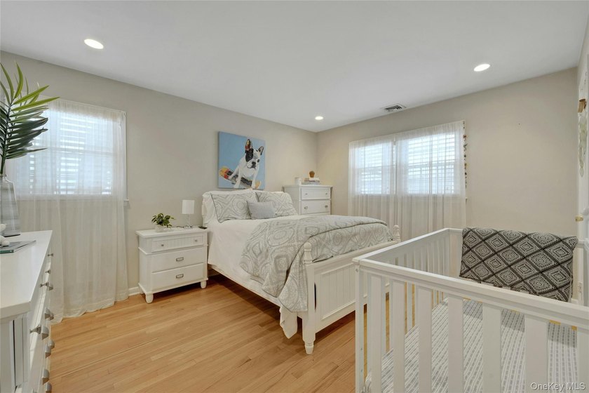 Welcome to this breathtaking and masterfully renovated home - photo 24