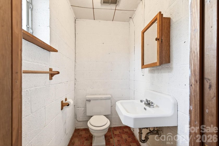 Mid-Century Modern enthusiasts, here is your chance to own an - photo 35