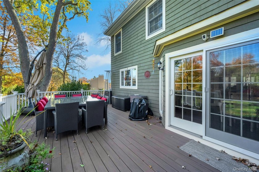 Welcome to this breathtaking and masterfully renovated home - photo 37