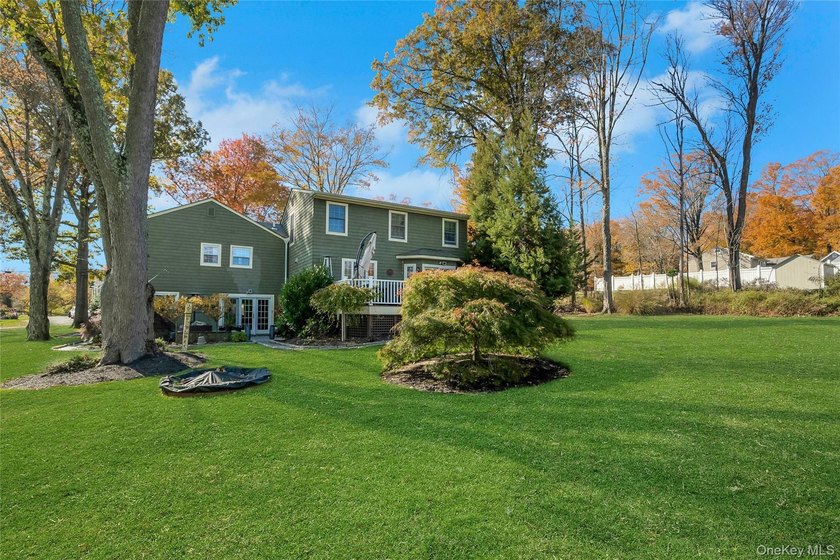 Welcome to this breathtaking and masterfully renovated home - photo 43