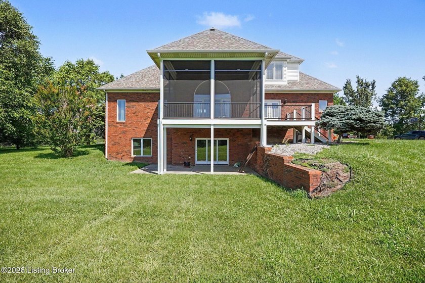 Over 5300 Sq. Ft Deville Custom 2 Story Home*One Owner*5 - photo 45