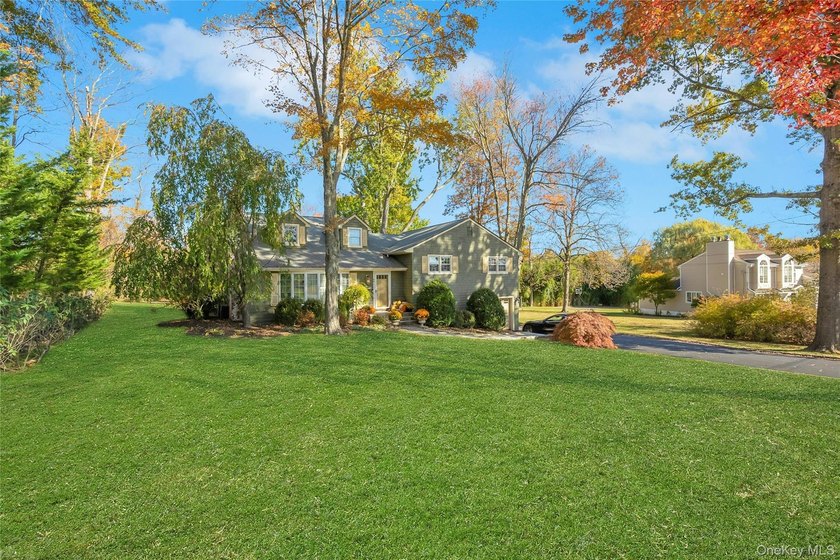 Welcome to this breathtaking and masterfully renovated home - photo 49