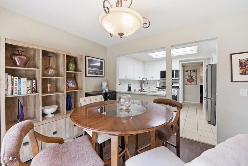 Charming La Ventana Townhome! Beautifully Maintained 3 Bedroom - photo 7