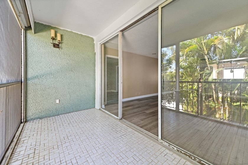 This beautiful condo presents an incredible opportunity for a - photo 11