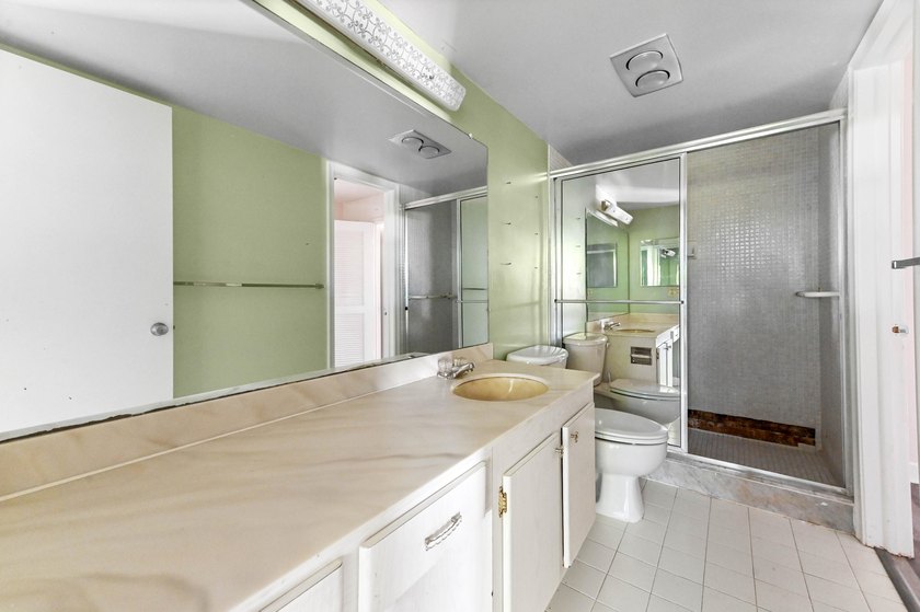 This beautiful condo presents an incredible opportunity for a - photo 17