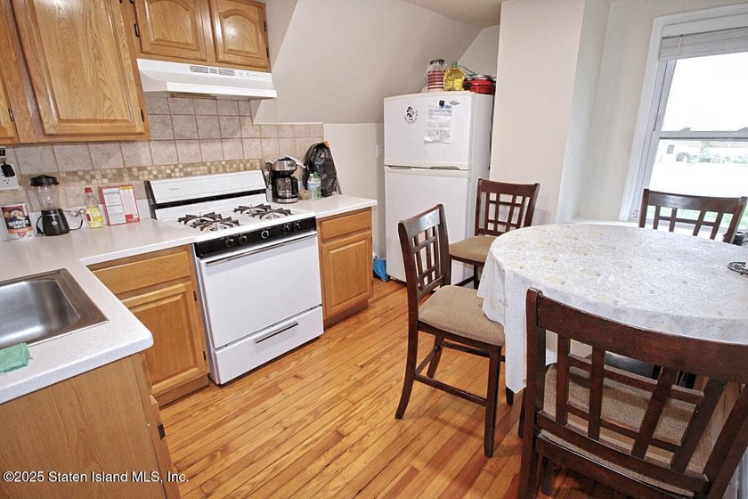 This is the one! 3 units located on 1 tax lot. 219 fisher is - photo 32