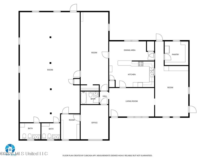 Welcome to this well-maintained approximately 3,000 square foot - photo 33