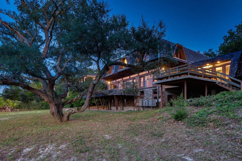 LUXURY PROPERTY AUCTION: 14-28 July. Accepting starting bids - photo 44